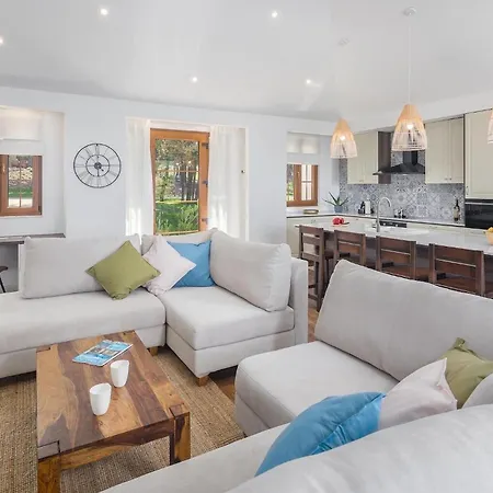 Luxury Porto Bus Holiday home
